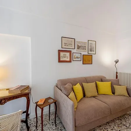 Corradi Lovely & Central Flat Διαμέρισμα *