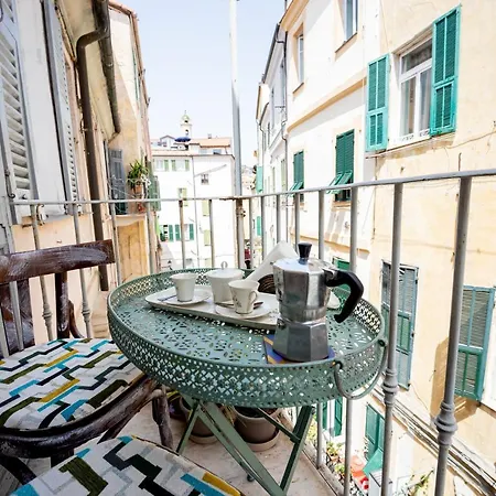 Corradi Lovely & Central Flat Διαμέρισμα *